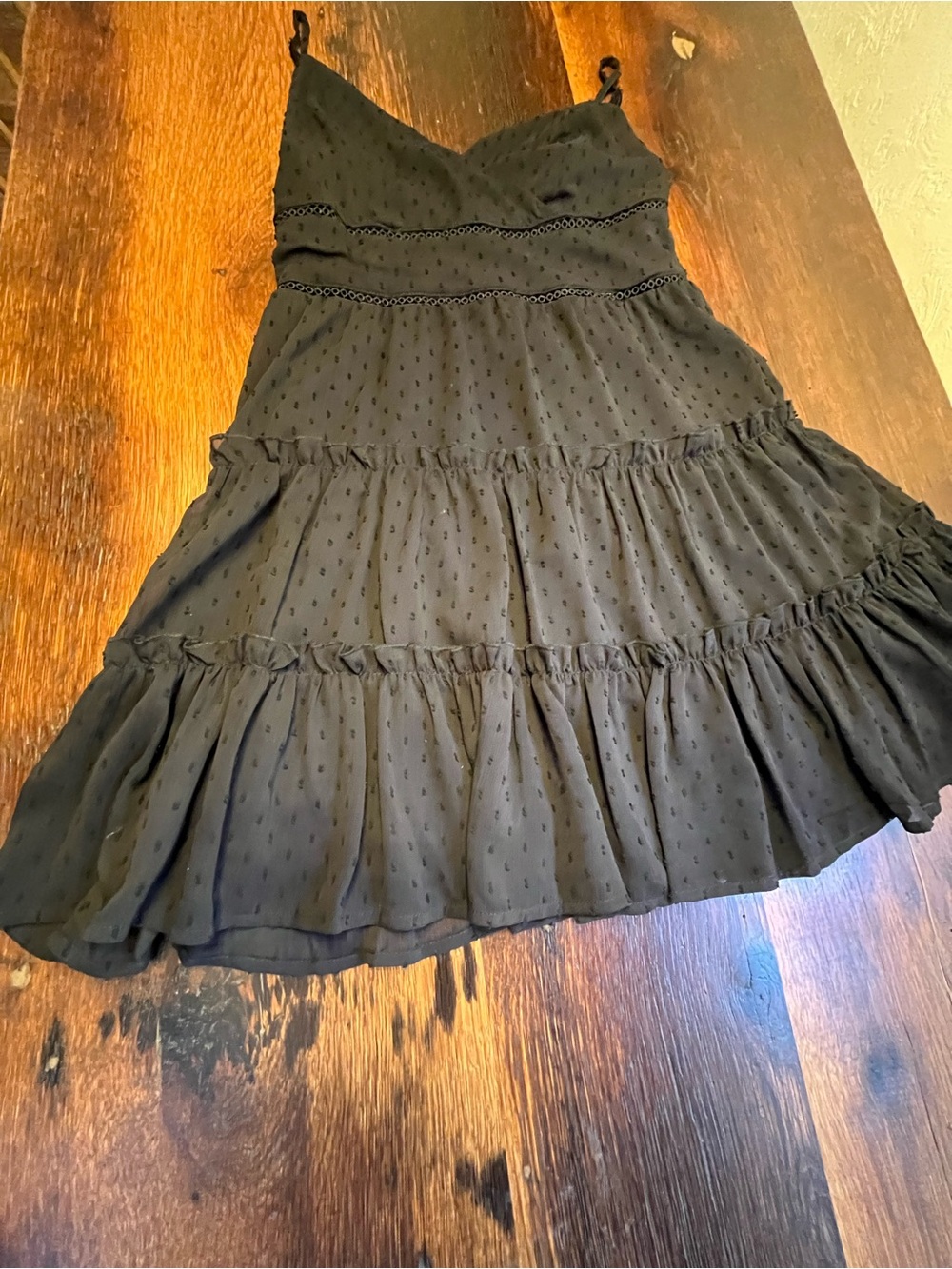 Women’s Altr’d State Brand Medium Size Black Tiered Ruffle Skirt